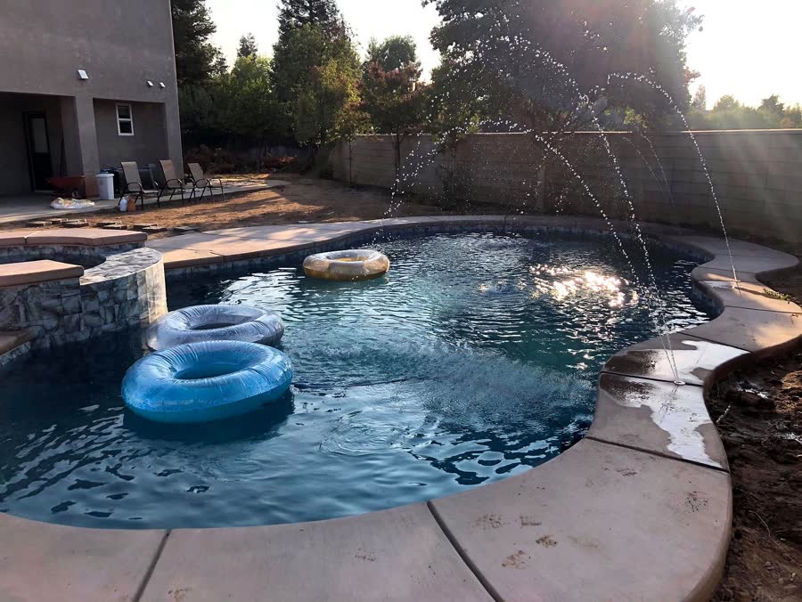Fountain Jets — pool built by Neighborhood Pool Service